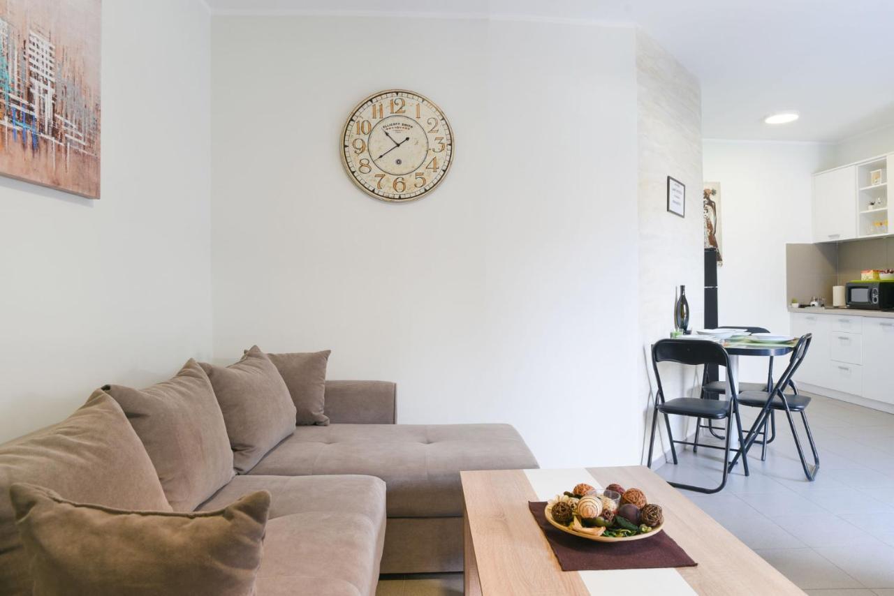 Centar Lux 3 Lägenhet Zrenjanin Exteriör bild