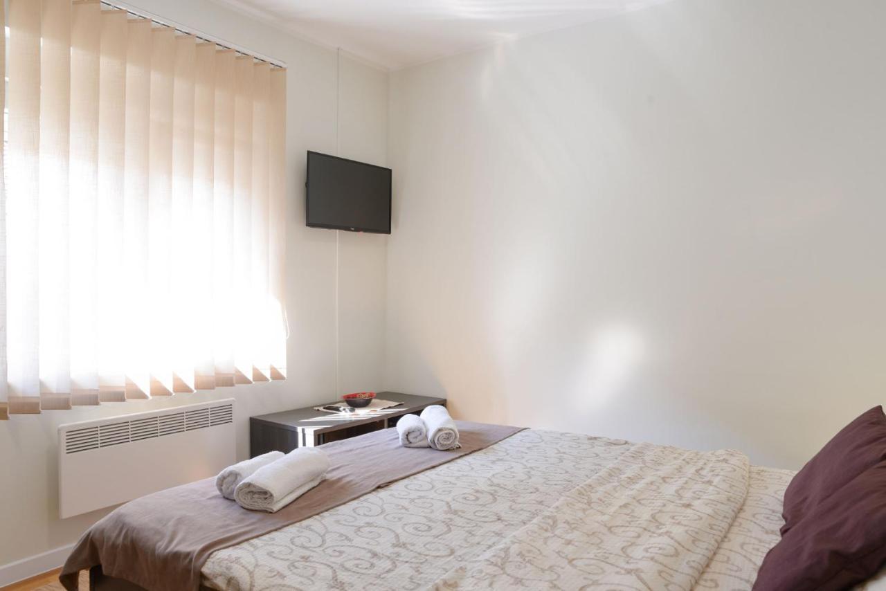 Centar Lux 3 Lägenhet Zrenjanin Exteriör bild